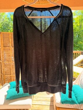 Almost Famous Black Sheer V-Neck Long Sleeve Top